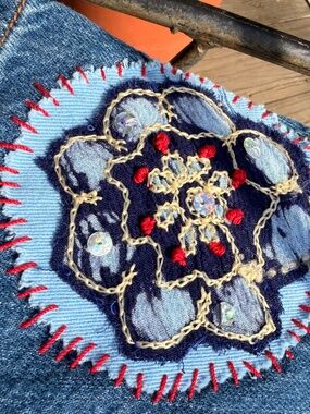 girls Oshkosh, upscale blue denim skirt size 5 by artist